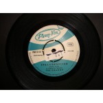 Charms - Τρελλοκοριτσο / η ερημια Charms - Τρελλοκοριτσο / η ερημια