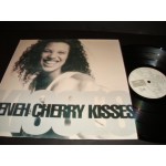 Neneh Cherry - Kisses on the Wind Neneh Cherry - Kisses on the Wind