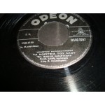 Σ.Καζαντζιδης - Τα κοριτσια του λαου / Νομιζα πως ηταν φιλοι Σ.Καζαντζιδης - Τα κοριτσια του λαου / Νομιζα πως ηταν φιλοι